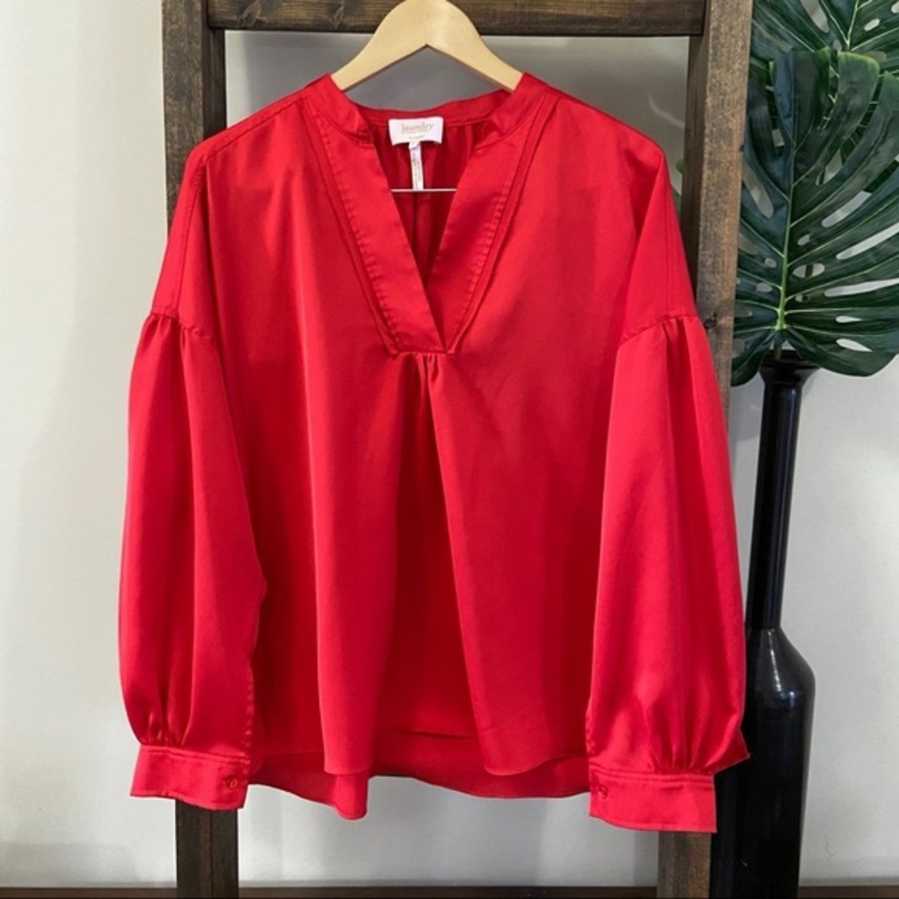 Laundry Shelli Segal red blouse sz L
